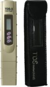 TDS Messgerät der Firma RIQUE - digitaler Wasserhärte-Test